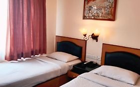 Hotel Nahar Manchester Inn